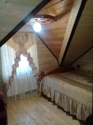 Гостевой дом Plavianska Sadyba Плавье Классический трехместный номер-1